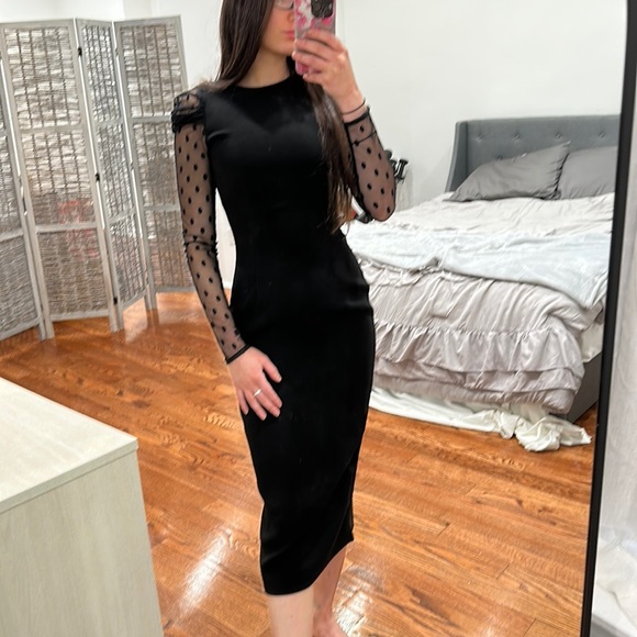 Rachel Zoe Dresses & Skirts - NWT Rachel Zoe Black Sheer Sleeve Midi Dress 0
